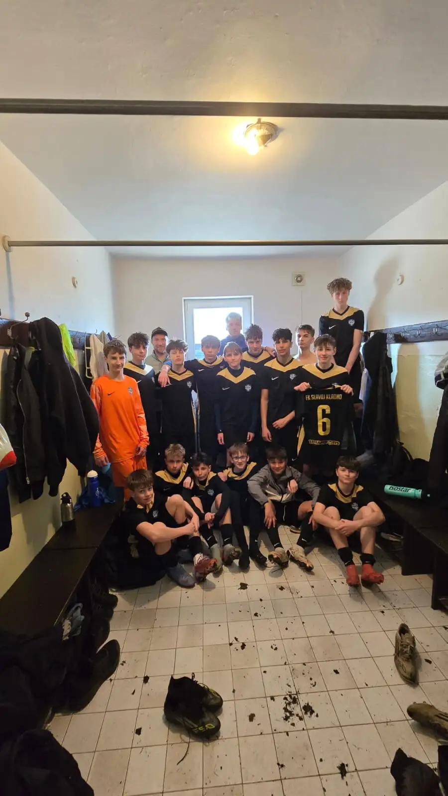 Starší žáci po poločasové bouři přejeli Hrdlív. Ze špatného výkonu k jasné výhře 6:0