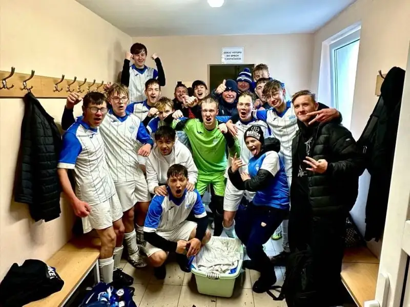 Dorost těsně zvítězil.