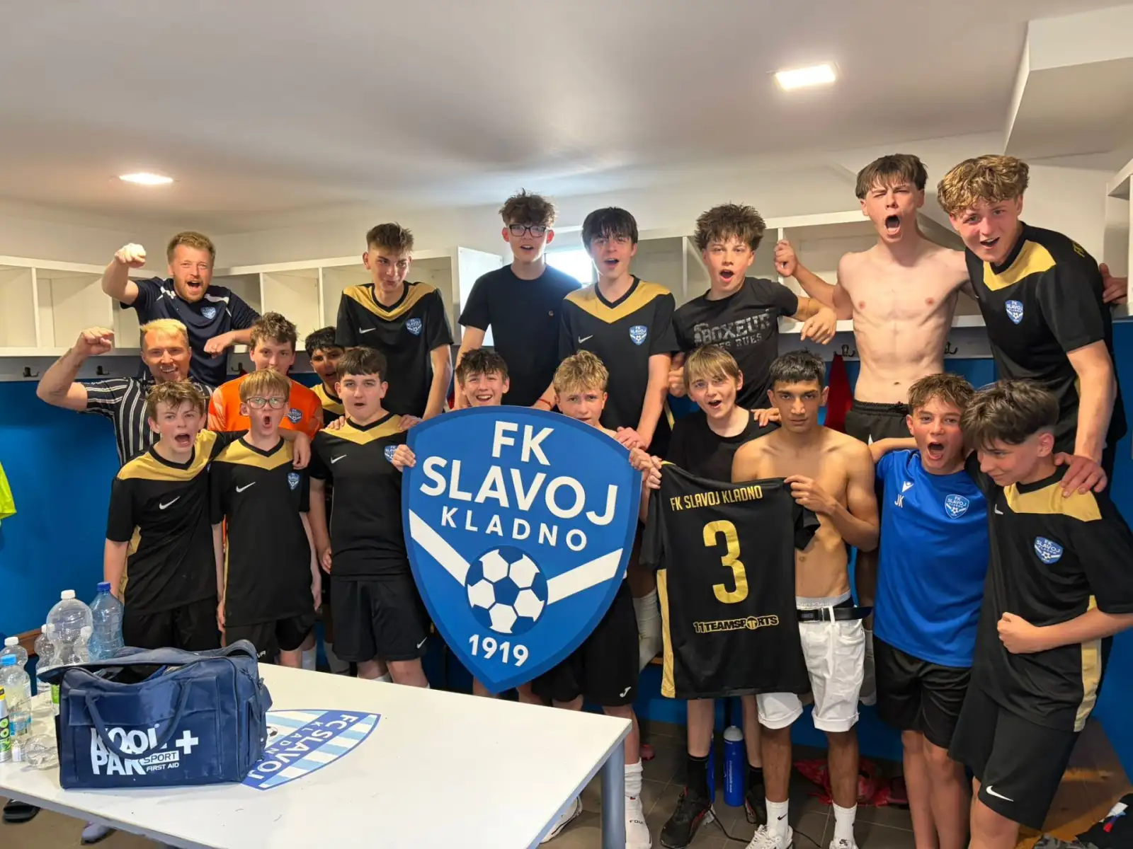U15 zvládli šlágr kola! Slavoj porazil Vinařice/Libušín 3:1