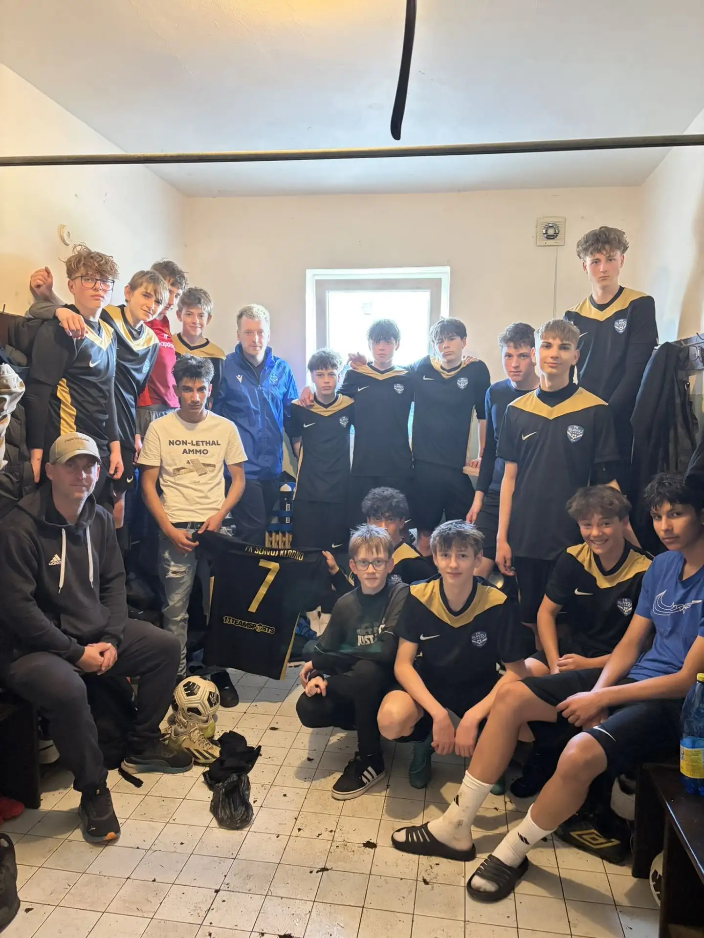 Starší žáci si s chutí zastříleli, premiéra Dominika Krále ozdobená krásným gólem