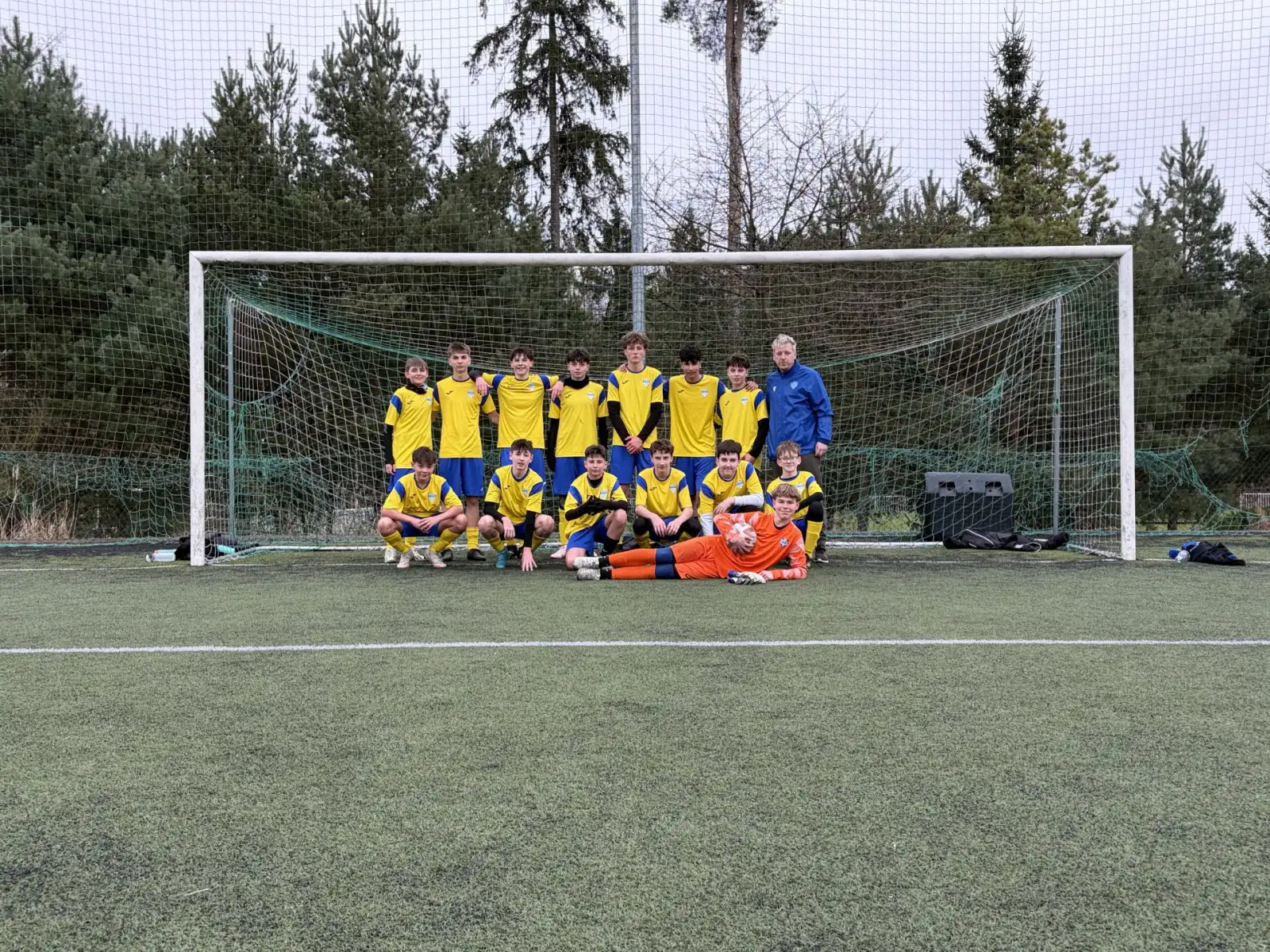 Starší žáci si v Rakovníku zastříleli. Lhotu porazili jasně 6:0